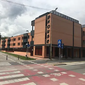 Holiday Aparthotel Bologna